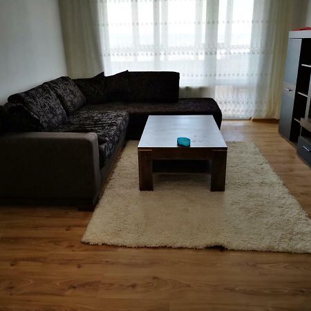 Tora Mora Apartment Varna Bagian luar foto