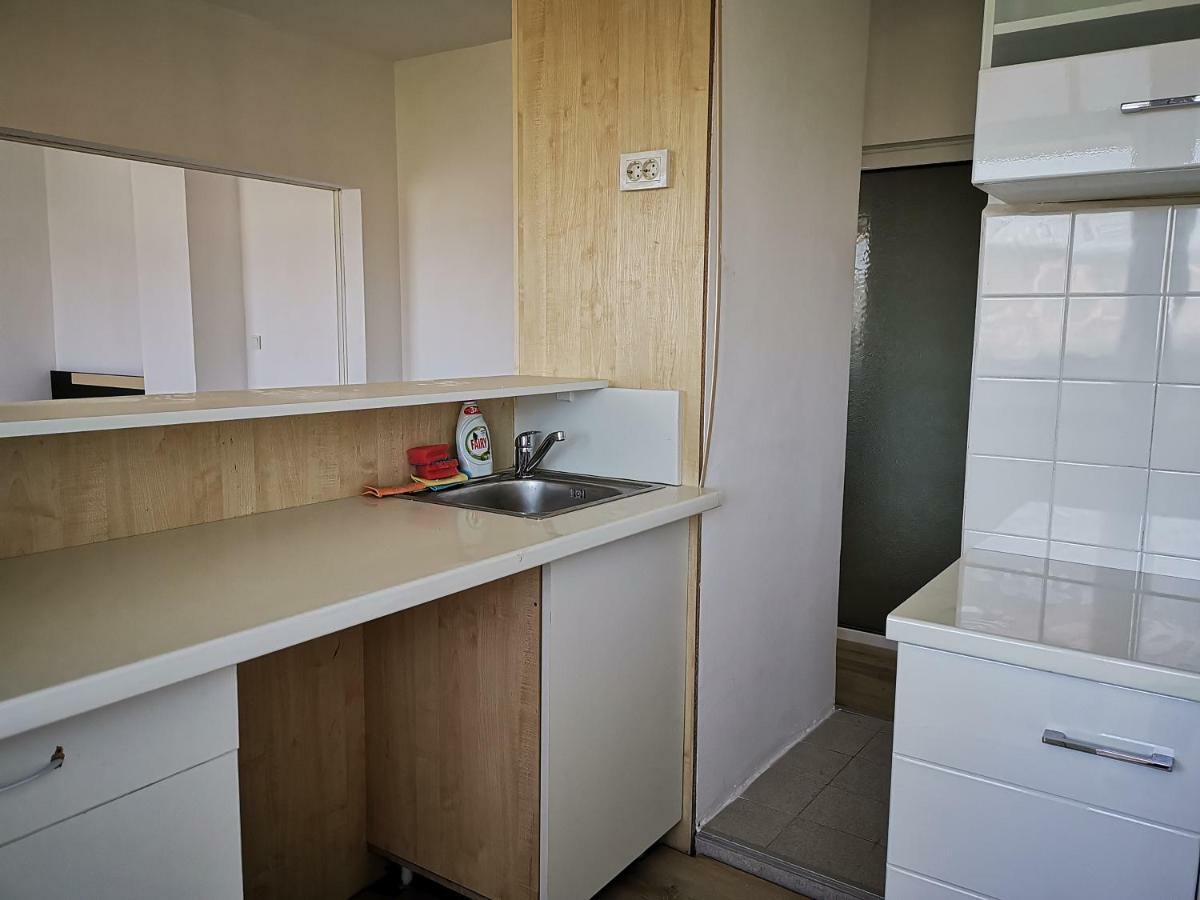 Tora Mora Apartment Varna Bagian luar foto